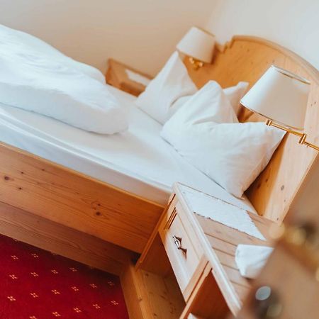 Wanderhotel Teiserhof Funes  Esterno foto