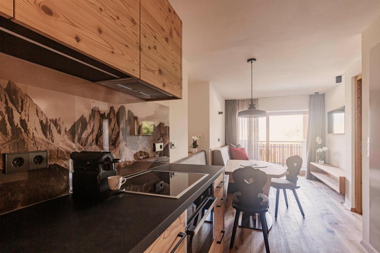 Wanderhotel Teiserhof Funes  Esterno foto