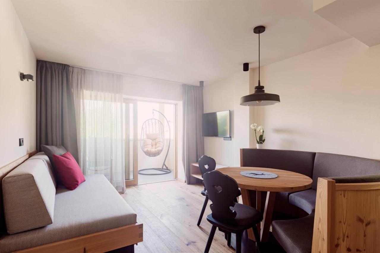 Wanderhotel Teiserhof Funes  Esterno foto