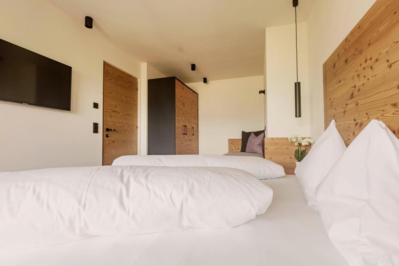 Wanderhotel Teiserhof Funes  Esterno foto