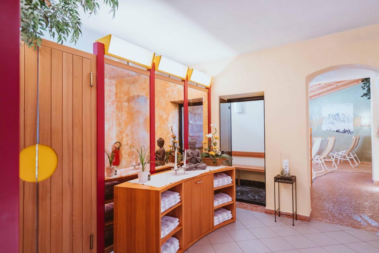 Wanderhotel Teiserhof Funes  Esterno foto