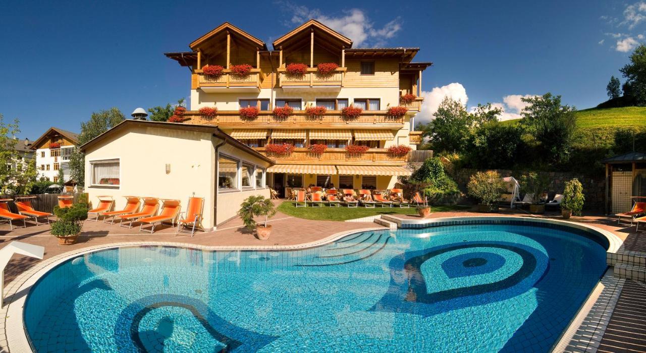 Wanderhotel Teiserhof Funes  Esterno foto